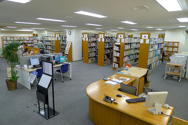 テーマのある旅を応援する図書館